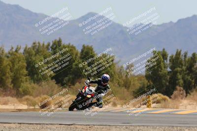 media/Apr-09-2023-SoCal Trackdays (Sun) [[333f347954]]/Turn 7 (1135am)/